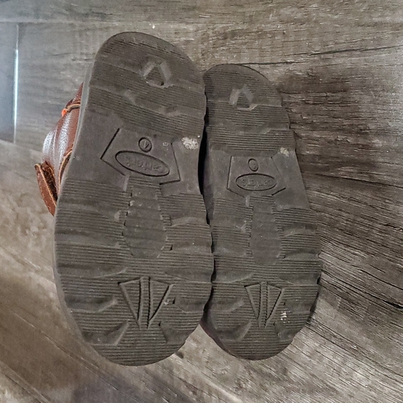 Carters Boots Toddler Size 4 - Picture 3 of 4